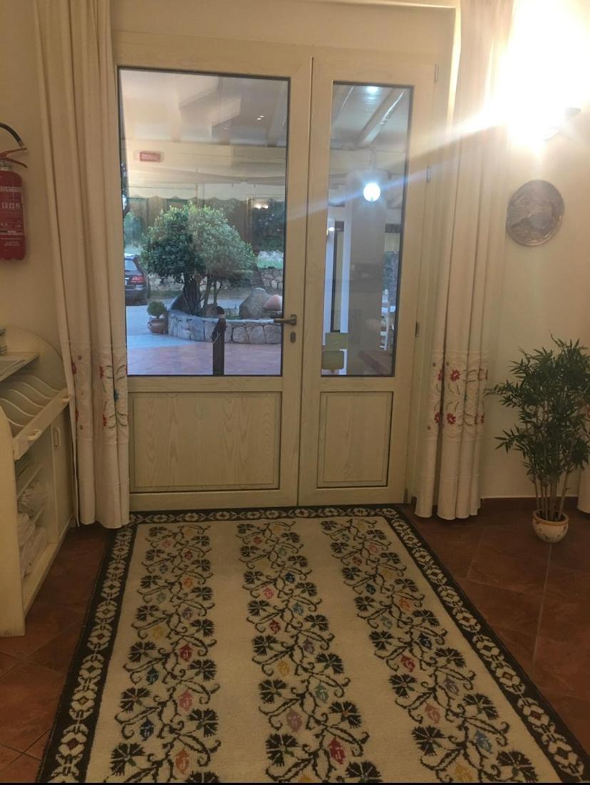 Hotel La Palma San Teodoro  Eksteriør billede